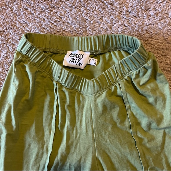 Princess Polly flared green leggings - Picture 3 of 4